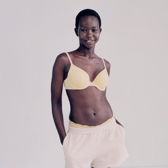 NWOT Victoria's Secret Pink Wear Everywhere Push Up Bra Size 32 D - Picture 4 of 4